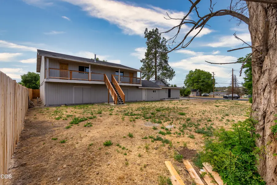 575 SW Madison Street, Madras, OR 97741 - #3