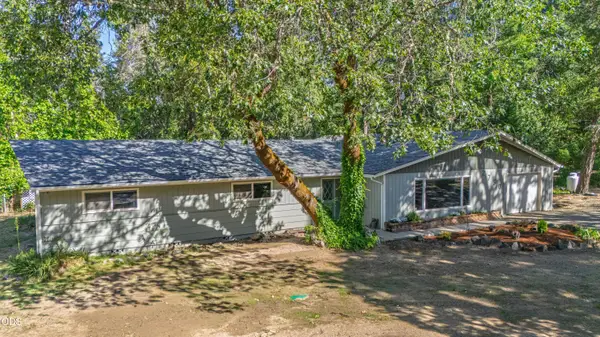 2750 Granite Hill Road, Grants Pass, OR 97526