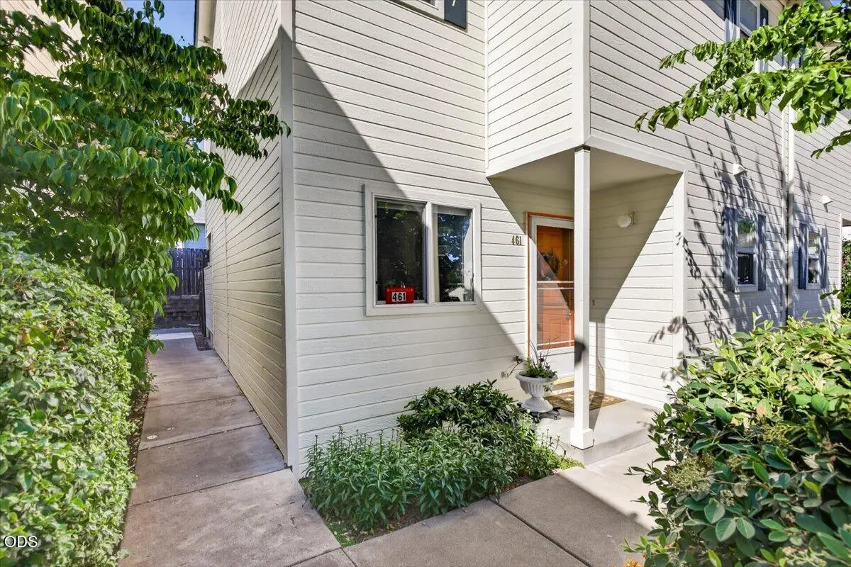 461 Tulipan Way, Talent, OR 97540 - #1
