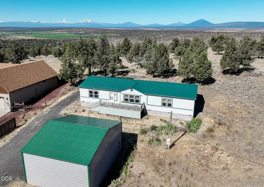 8628 SW Crater Loop Road, Terrebonne, OR 97760 - #2