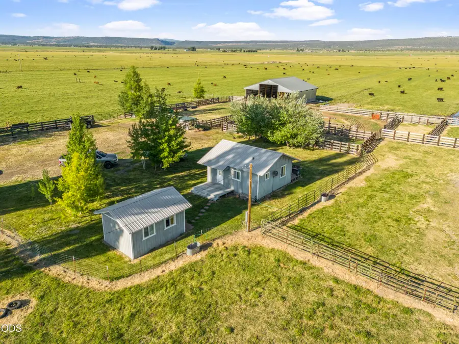 15655 W Langell Valley Road, Bonanza, OR 97623 - #3