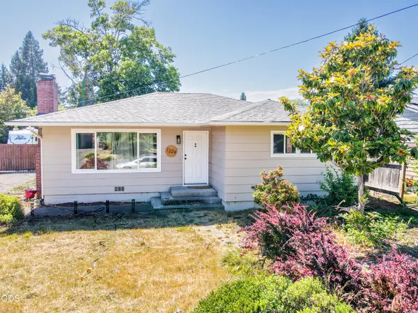 1224 SW Oak Street, Grants Pass, OR 97526