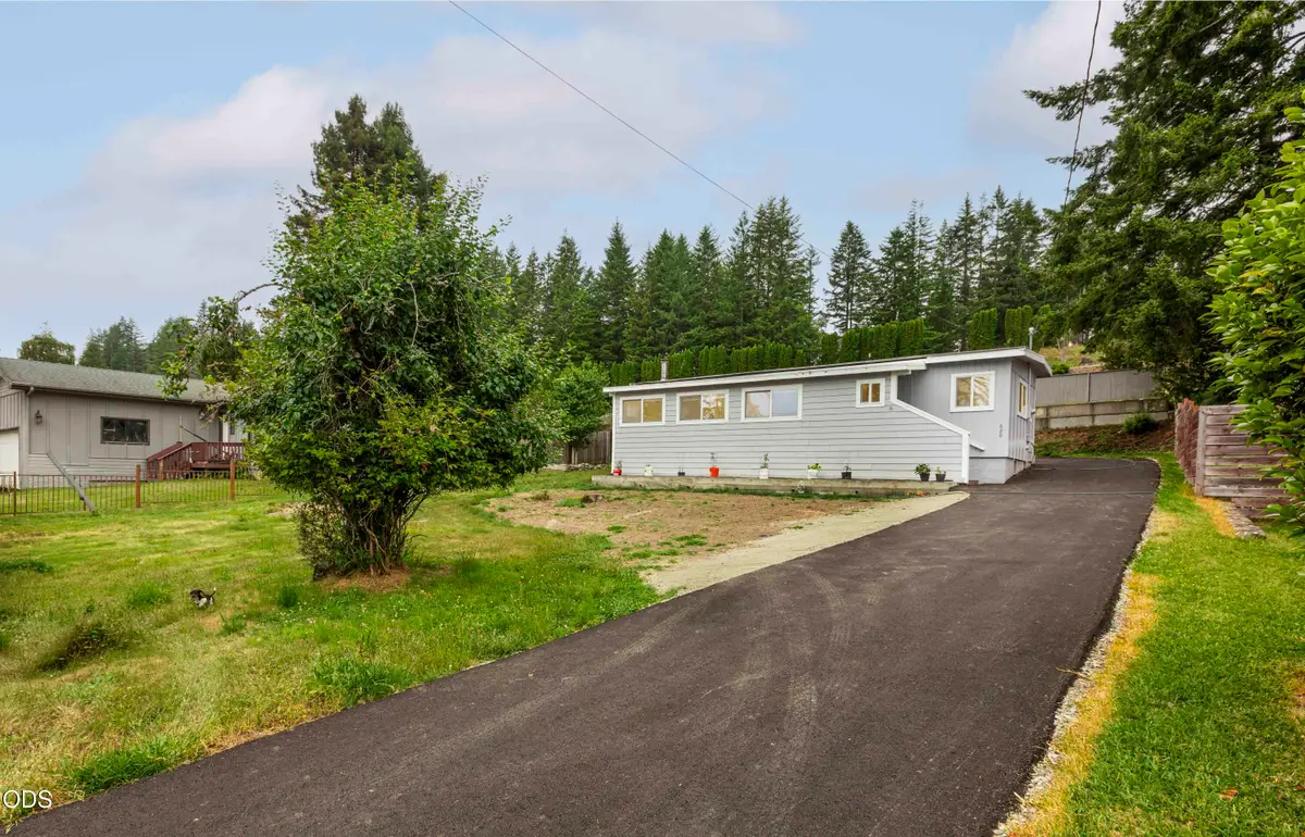 620 Meadow Lane, Brookings, OR 97415 - #1