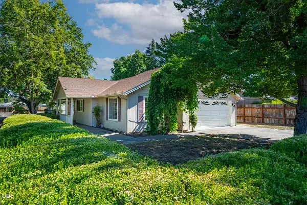 445 Midway Road, Medford, OR 97501