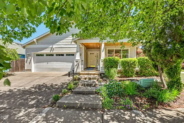 426 Parkside Drive, Ashland, OR 97520