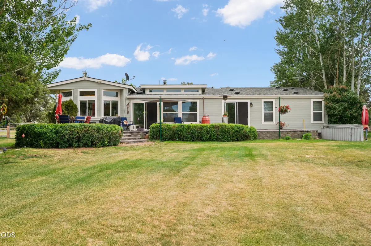 23720 SW Starshine Lane, Bend, OR 97701 - #1
