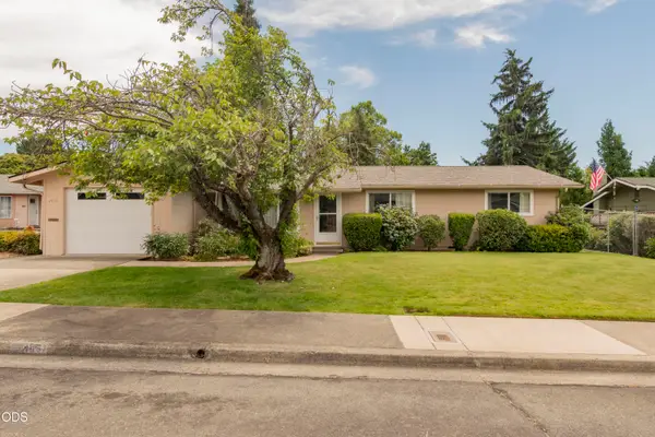 1451 NE Meier Drive, Grants Pass, OR 97526