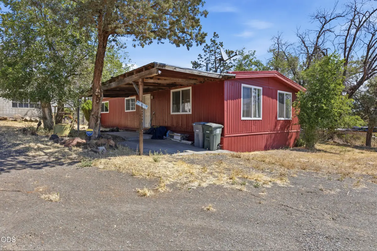 150 NE Cleveland Street, Madras, OR 97741 - #1