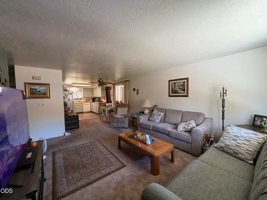 703 Brookside Circle, Rogue River, OR 97537 - #2