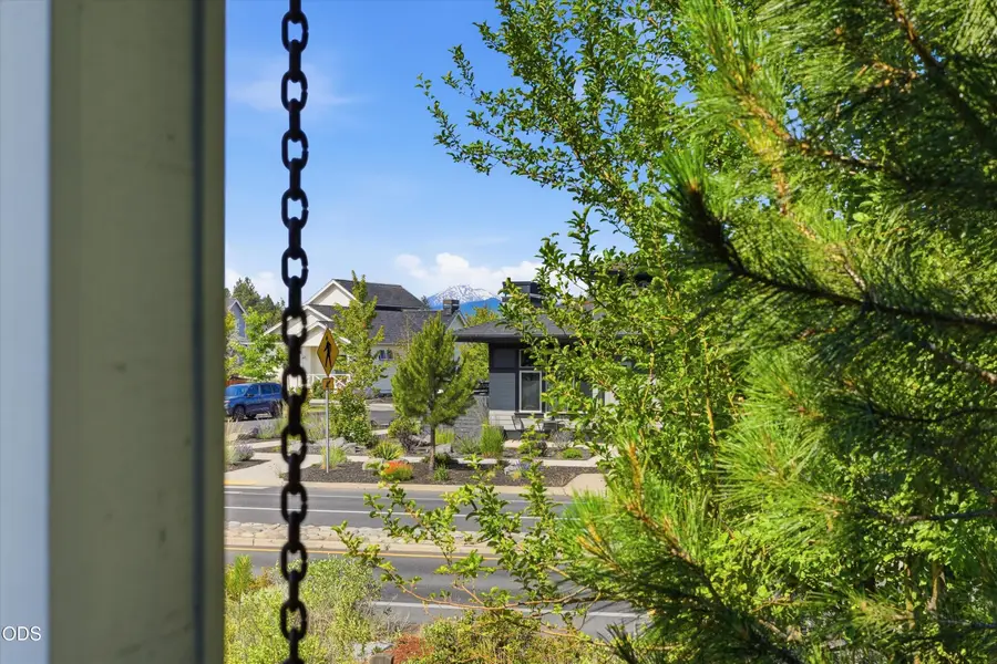 1236 NW Mount Washington Drive, Bend, OR 97703 - #3