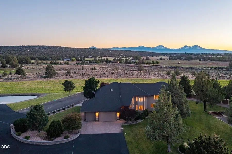 21455 SW Young Avenue, Bend, OR 97703 - #2