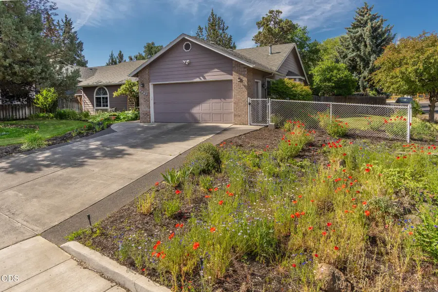 2987 NE Oakley Court, Bend, OR 97701 - #2