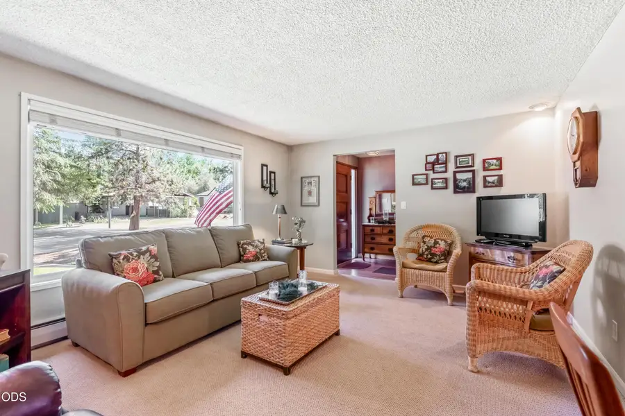 709 NE Lafayette Avenue, Bend, OR 97701 - #3