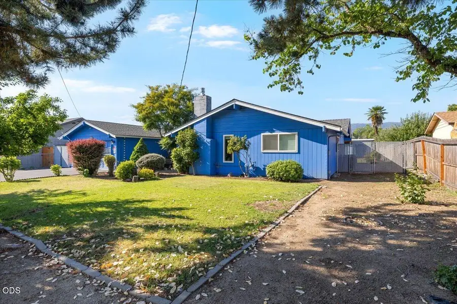 2055 Alamar Street, Medford, OR 97501 - #3