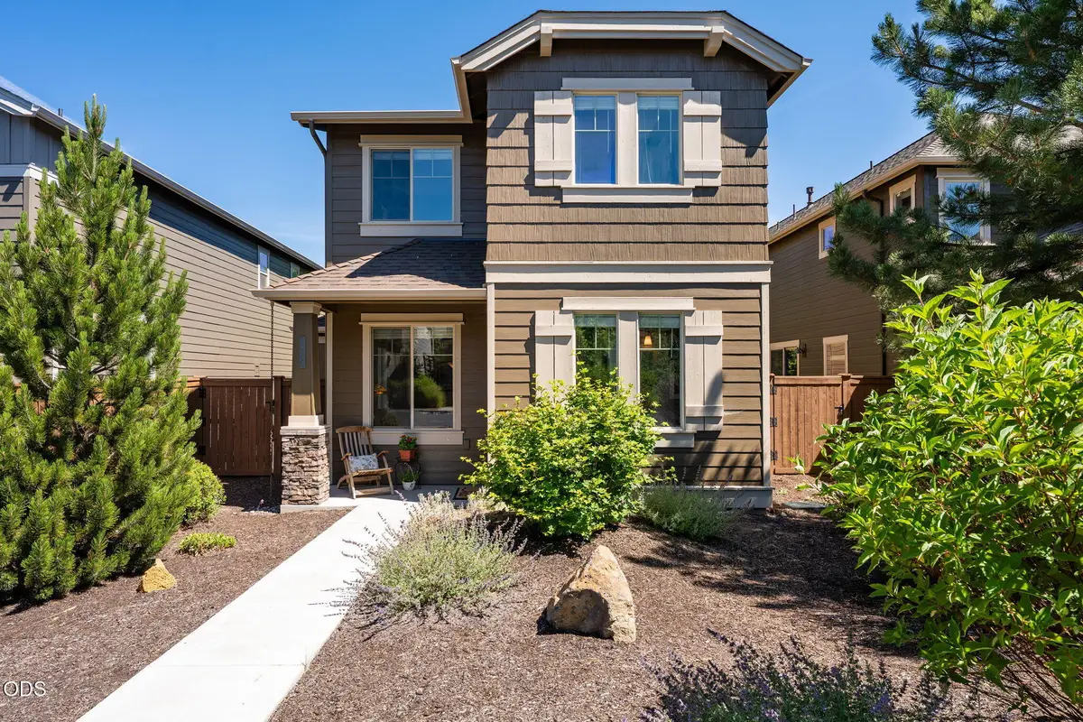 20844 Gateway Drive, Bend, OR 97702 - #1