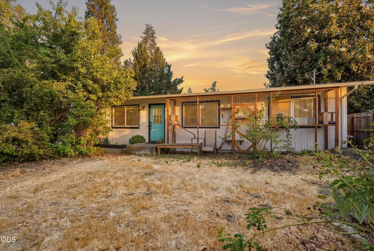 3339 Perrydale Court, Medford, OR 97501 - #1