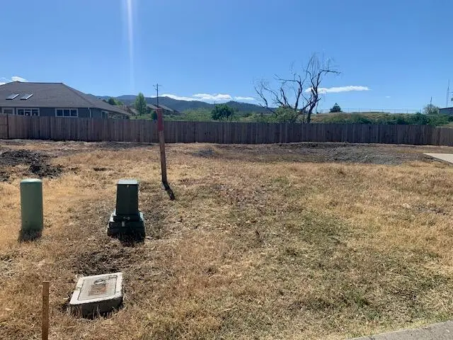 349 Quail Circle, Talent, OR 97540 - #3