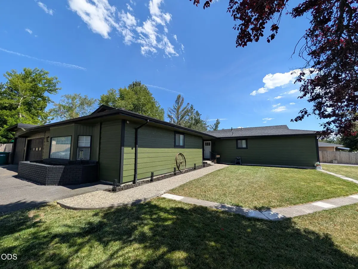 5824 Independence Avenue, Klamath Falls, OR 97603 - #1