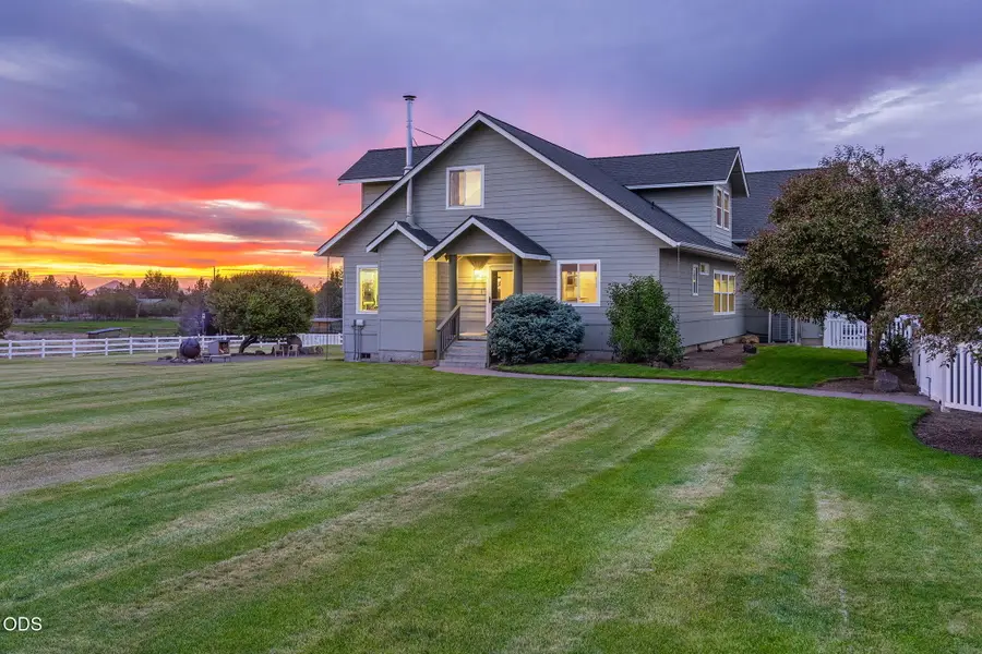 63531 Gentry Loop, Bend, OR 97701 - #3