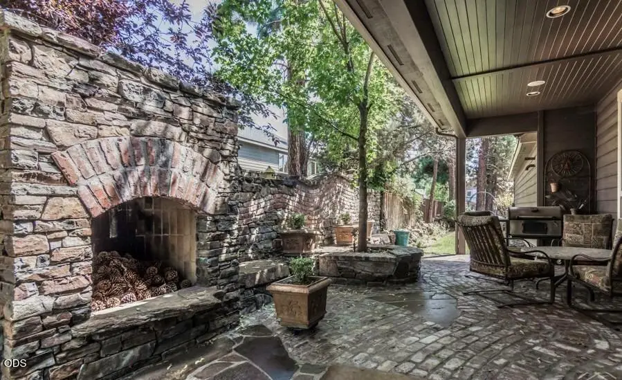 61212 Gorge View Street, Bend, OR 97702 - #2