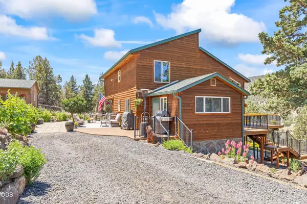 16401 SE Bobcat Lane, Prineville, OR 97754