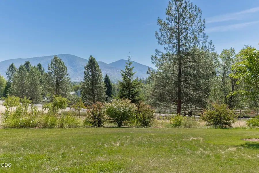 622 Wildflower Drive, Merlin, OR 97532 - #2