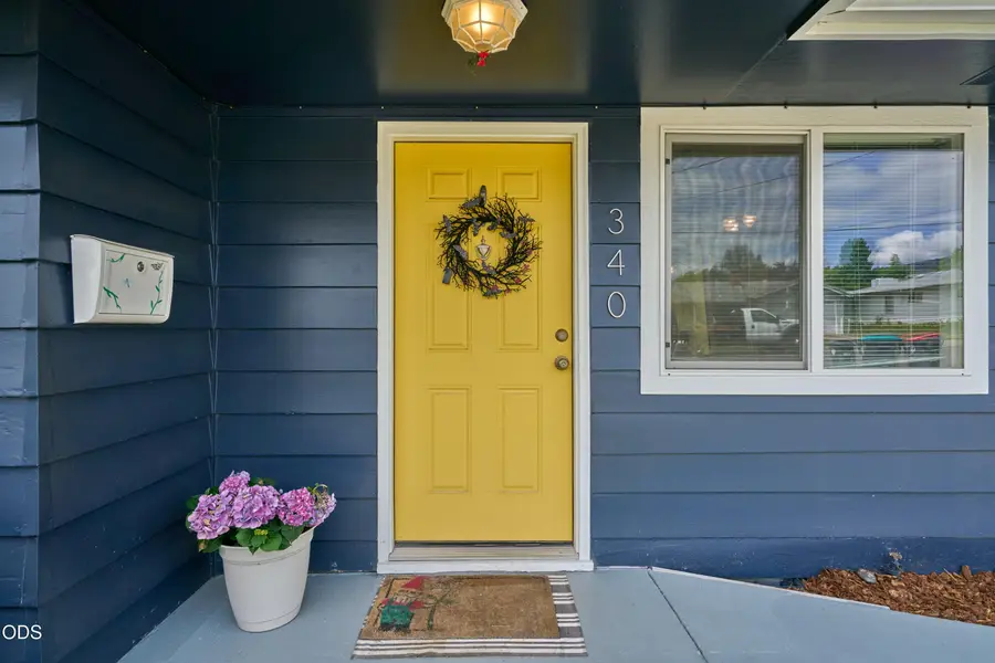 340 Sutter Avenue, Medford, OR 97504 - #2