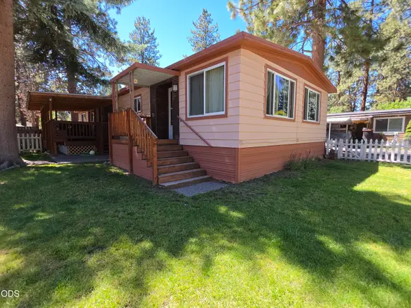 61060 Kings Lane #123, Bend, OR 97702