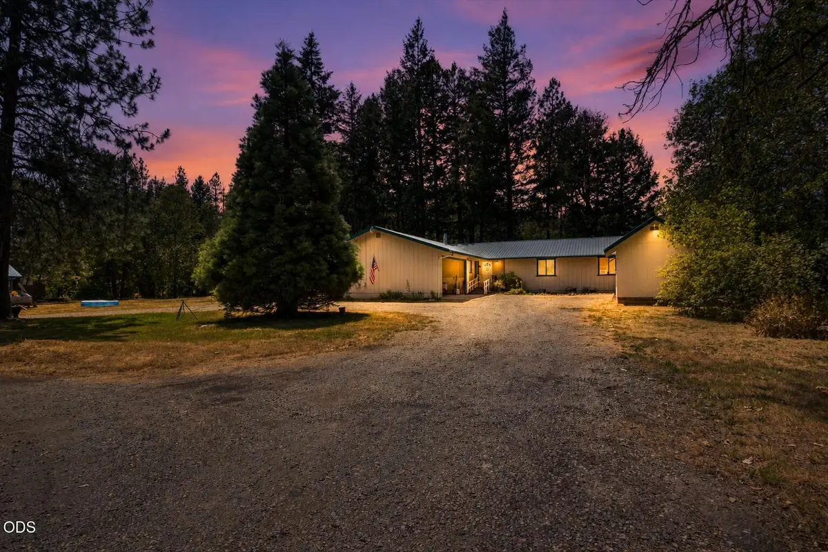 1934 Laurel Road, Cave Junction, OR 97523 - #1