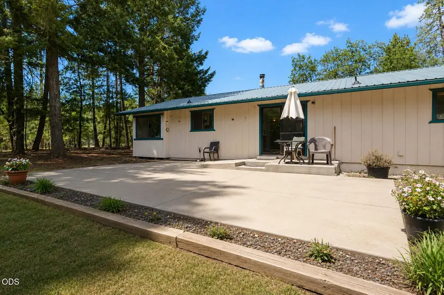 1934 Laurel Road, Cave Junction, OR 97523 - #2
