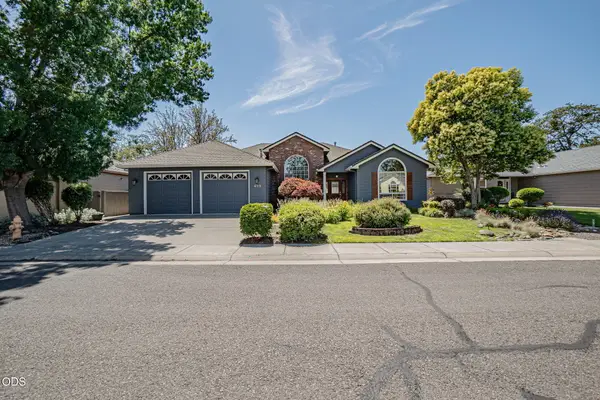 499 Ridgeway Avenue, Central Point, OR 97502