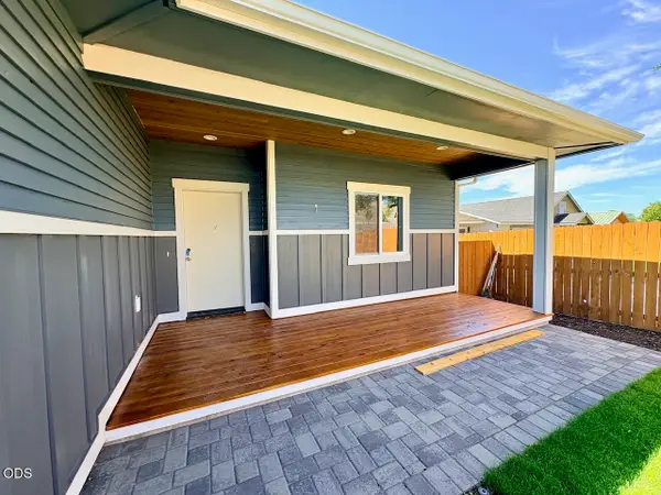 1938 NE Laughlin Road, Prineville, OR 97754