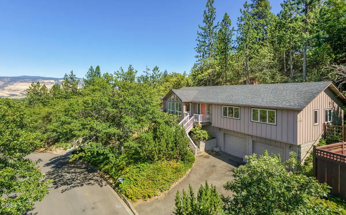 1536 Pinecrest Terrace, Ashland, OR 97520 - #1