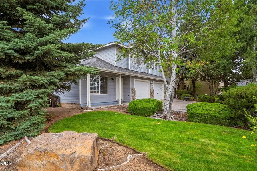 1559 SW Rimrock Way, Redmond, OR 97756 - #2