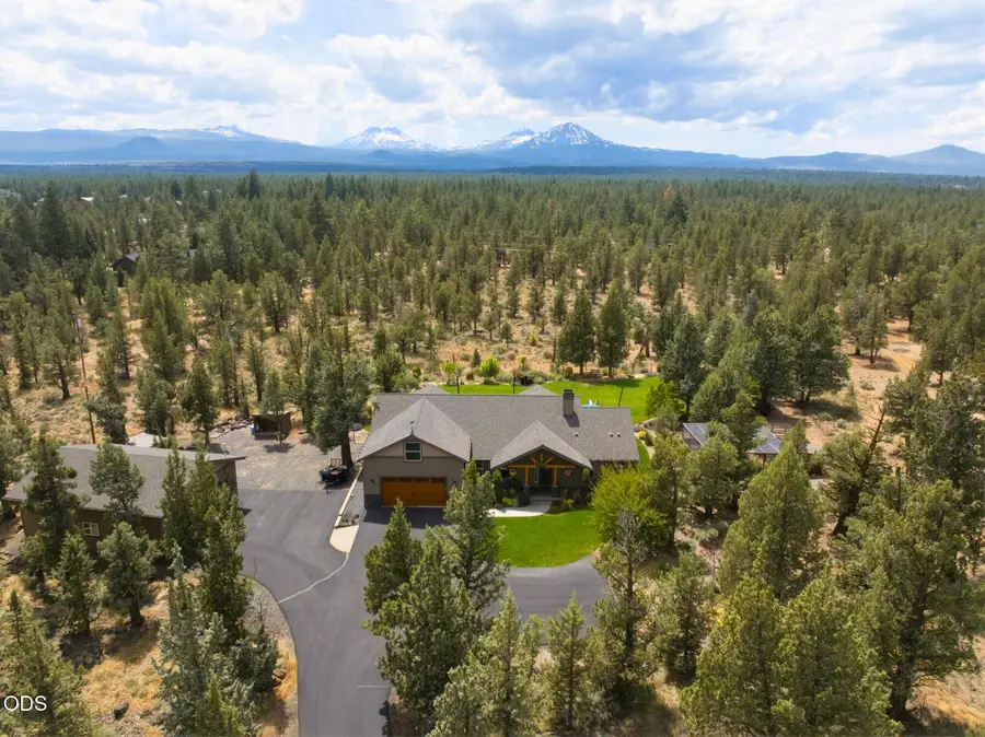 67295 Gist Road, Bend, OR 97703 - #2