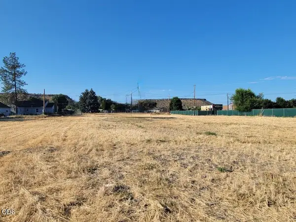 2121 NE 3rd Street, Prineville, OR 97754