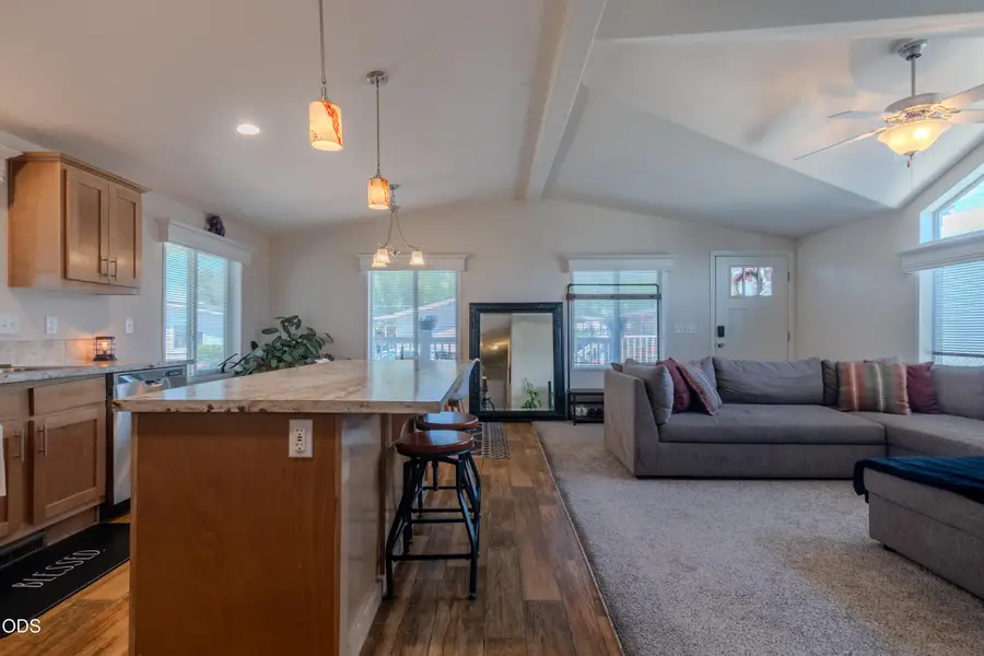 3555 S Pacific Highway #SPC 205, Medford, OR 97501 - #3