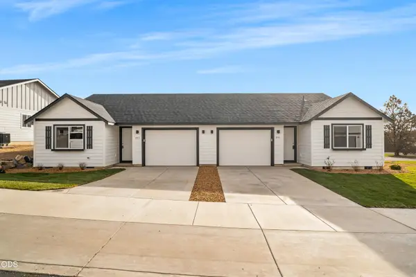 895 SE Starview Avenue, Madras, OR 97741