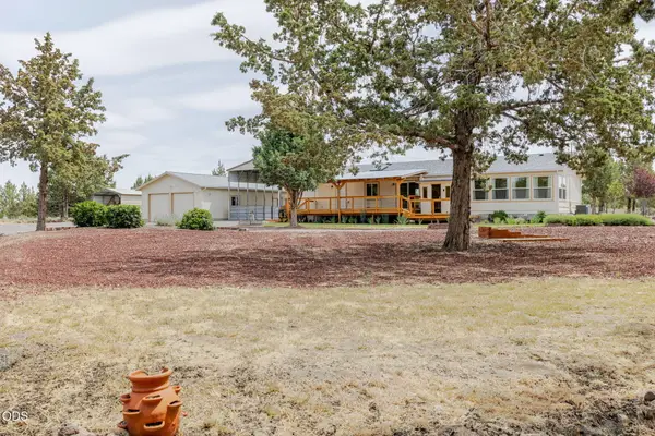 8664 SW Sisters View Place, Terrebonne, OR 97760