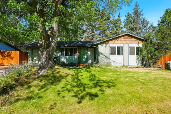 823 SE Polaris Court, Bend, OR 97702