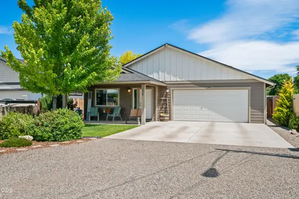 1238 NW Seehale Avenue, Prineville, OR 97754