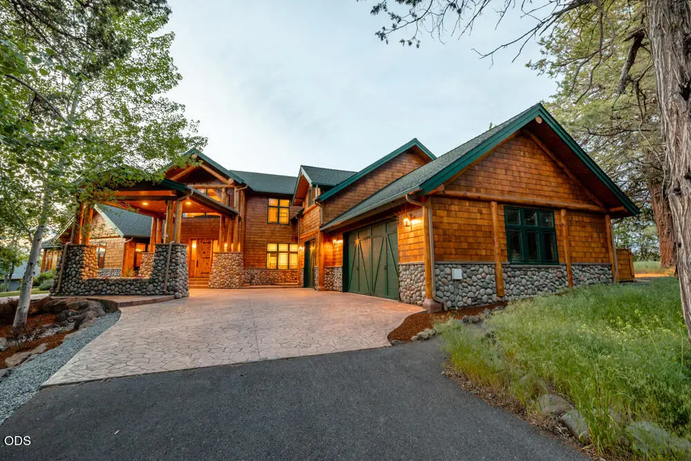 6439 Coopers Hawk Road, Klamath Falls, OR 97601 - #1