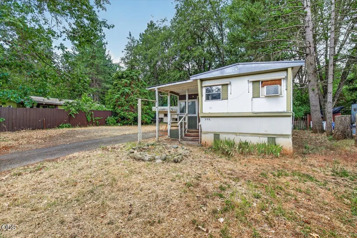 126 S Kerby Avenue, Cave Junction, OR 97523 - #1