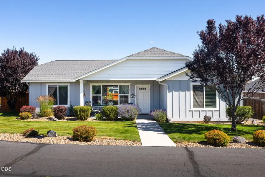 541 SW Sunrise Circle, Metolius, OR 97741 - #2