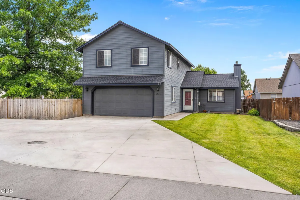 2834 SW 27th Court, Redmond, OR 97756 - #1