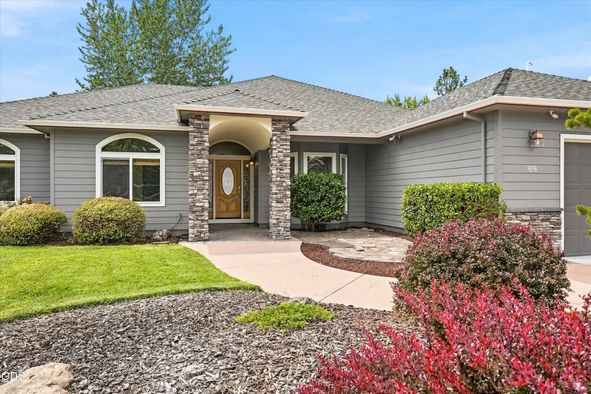 88 Pineridge Lane, Eagle Point, OR 97524 - #1