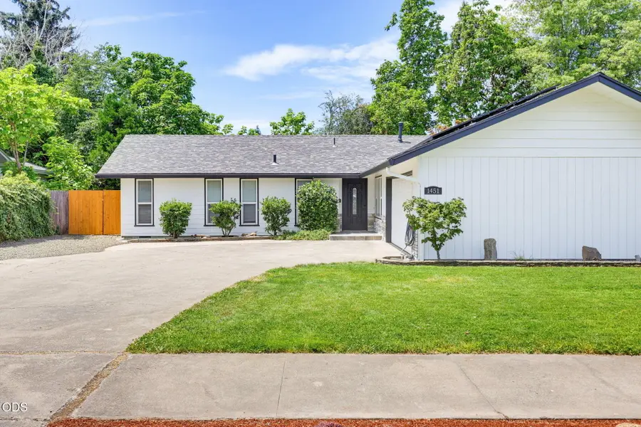 1451 Bluebonnet Avenue, Medford, OR 97504 - #3