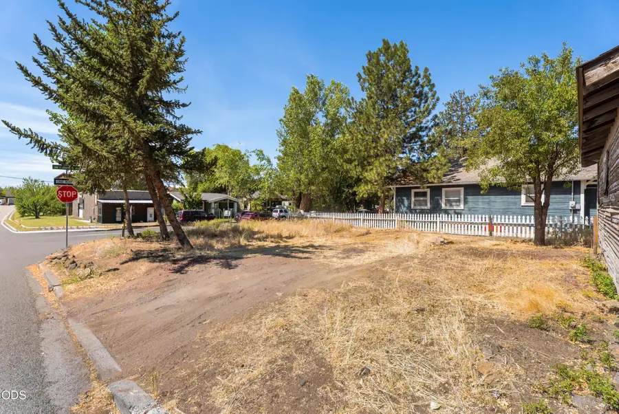 NW Lava Road, Bend, OR 97703 - #2