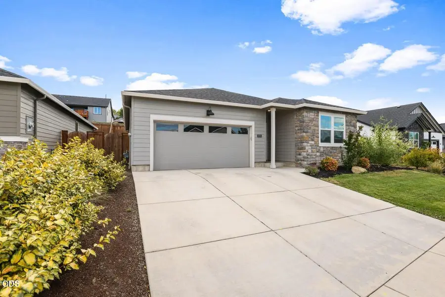2770 Pronghorn Lane, Medford, OR 97504 - #2