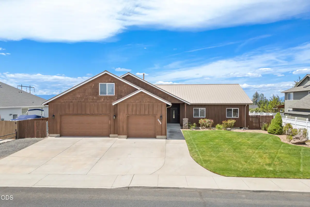 3099 SW Cascade Vista Drive, Redmond, OR 97756 - #1